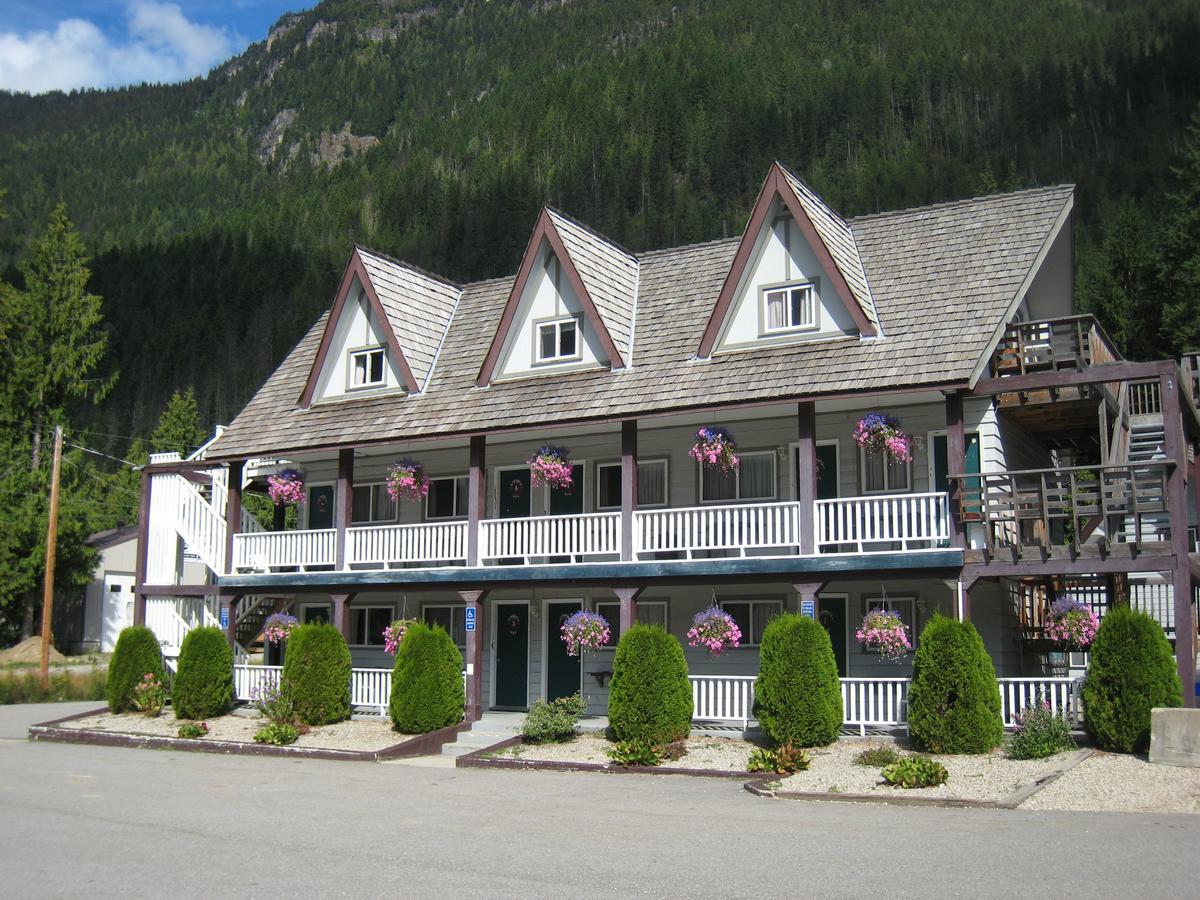 Peaks Lodge เรเวลสโตก ภายนอก รูปภาพ